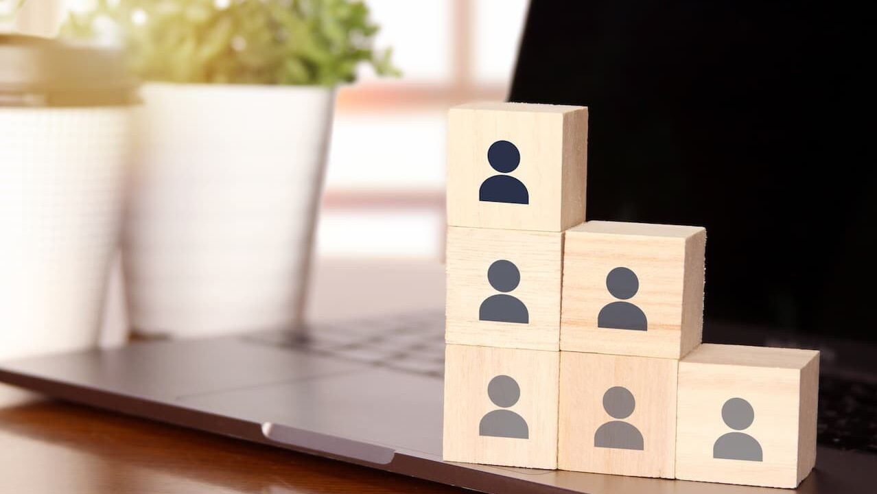 人事評価とは？制度の作り方や導入ステップ、よくある問題点や疑問を解説