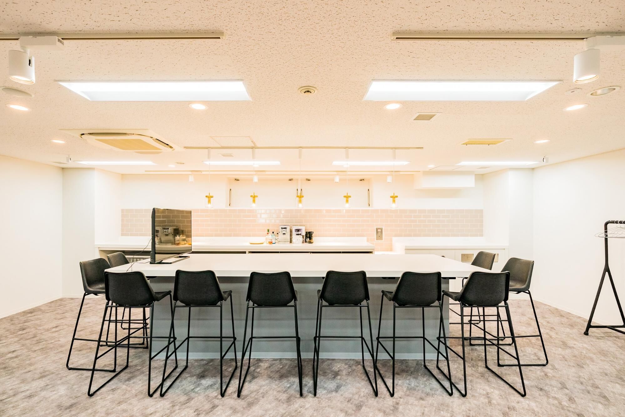 オフィスレイアウト おしゃれのコツと人気アイテム 法人 Clas