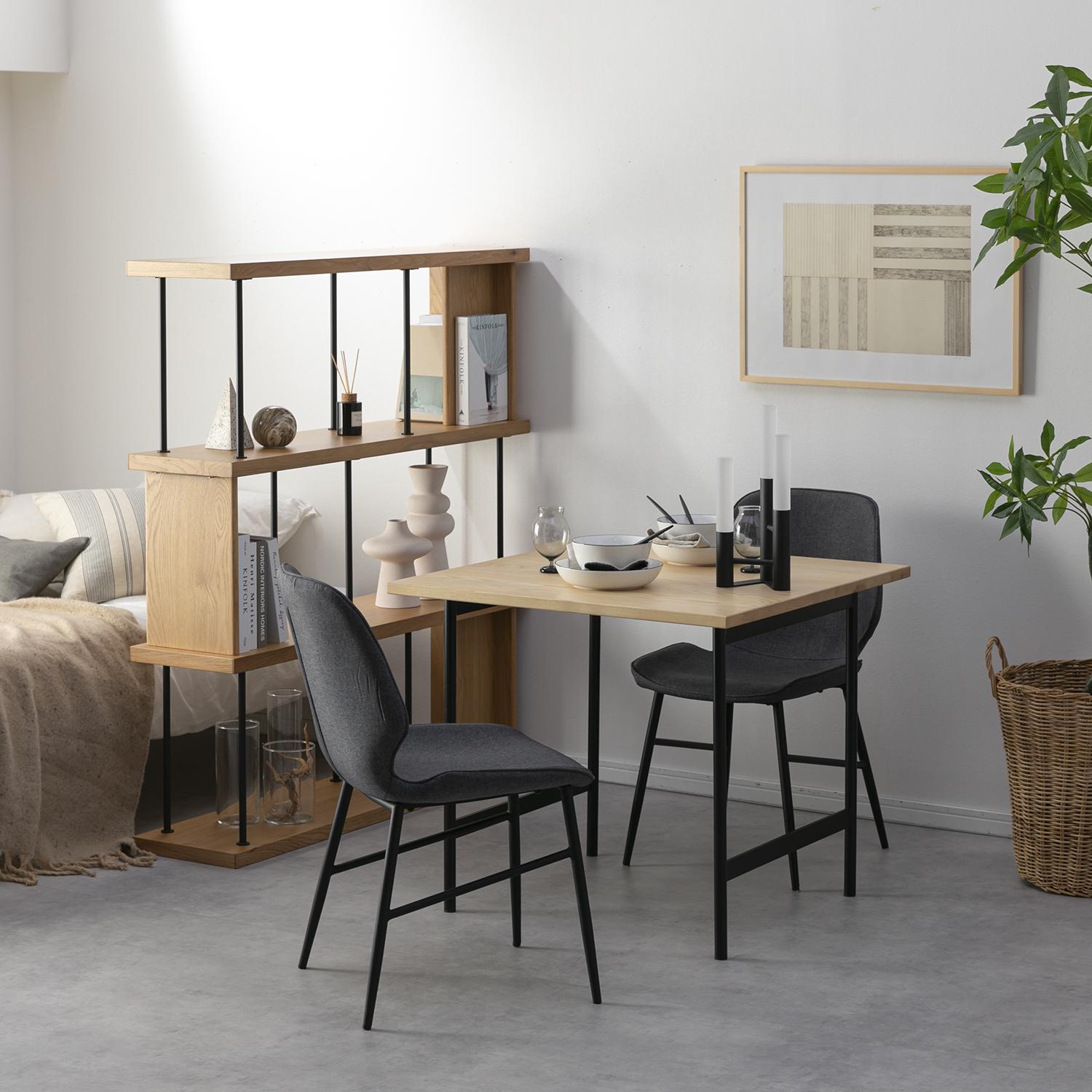 一人暮らしのテーブルにもデスクにもなる【ダイニングテーブル