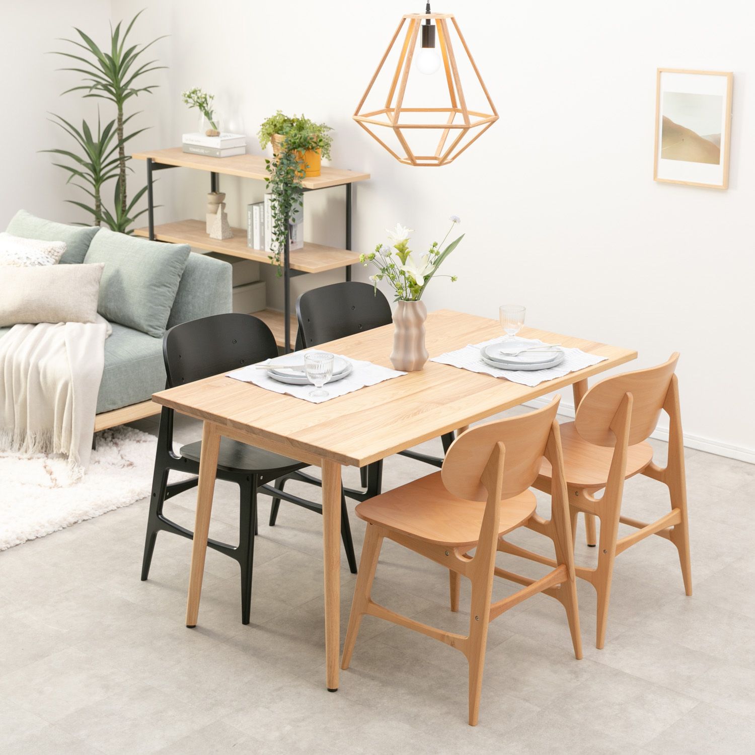 大阪の家具レンタルCLASのオリジナル家具　ダイニングテーブル＆チェア＆ソファ＆オープンラック