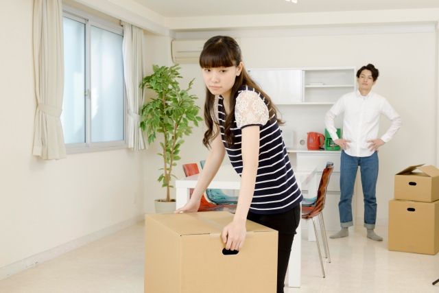 一人暮らしのソファ選び方や値段を解説