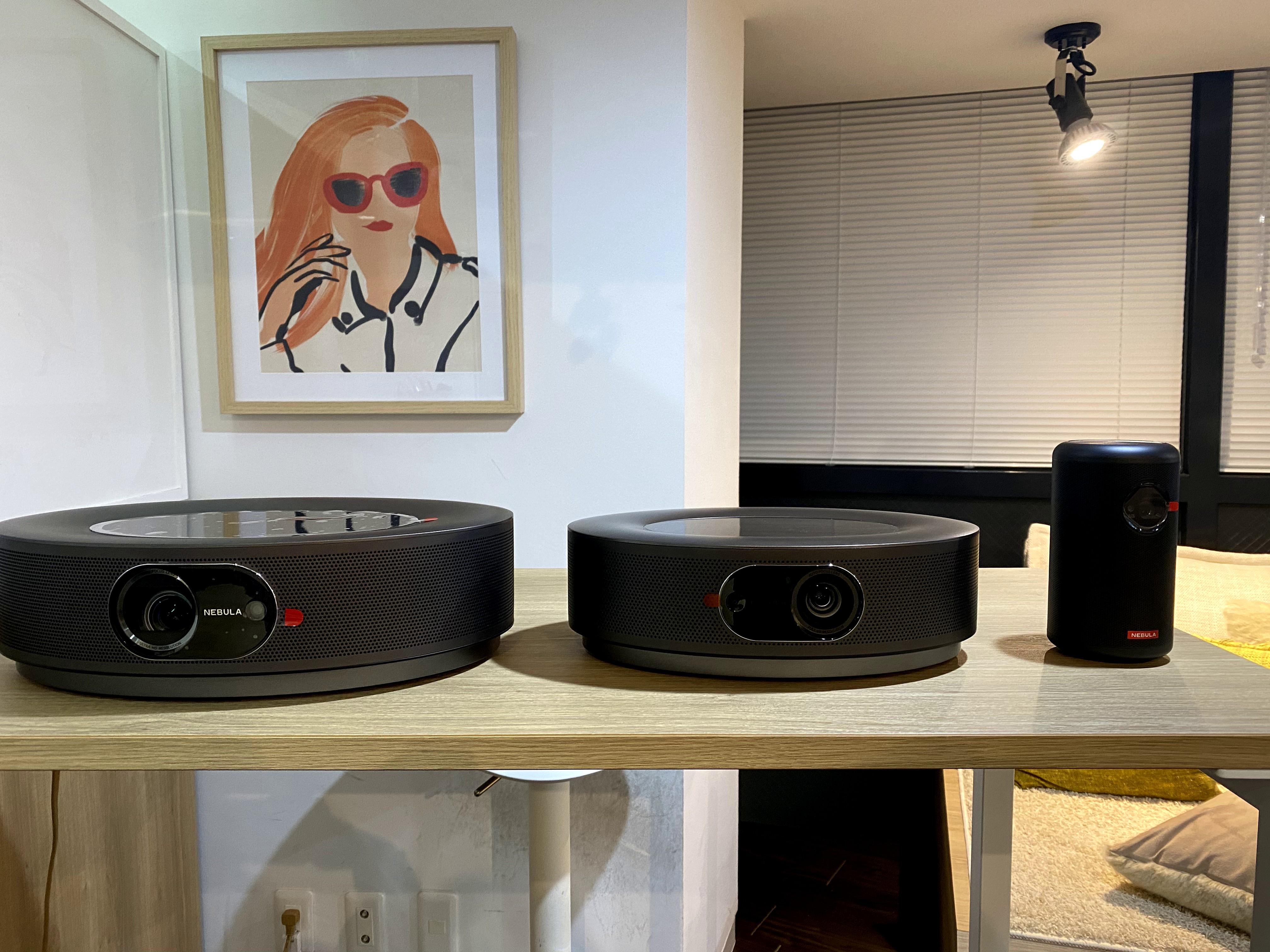 モバイル・スマートプロジェクター【 アンカー(Anker)の「Nebula」】比較