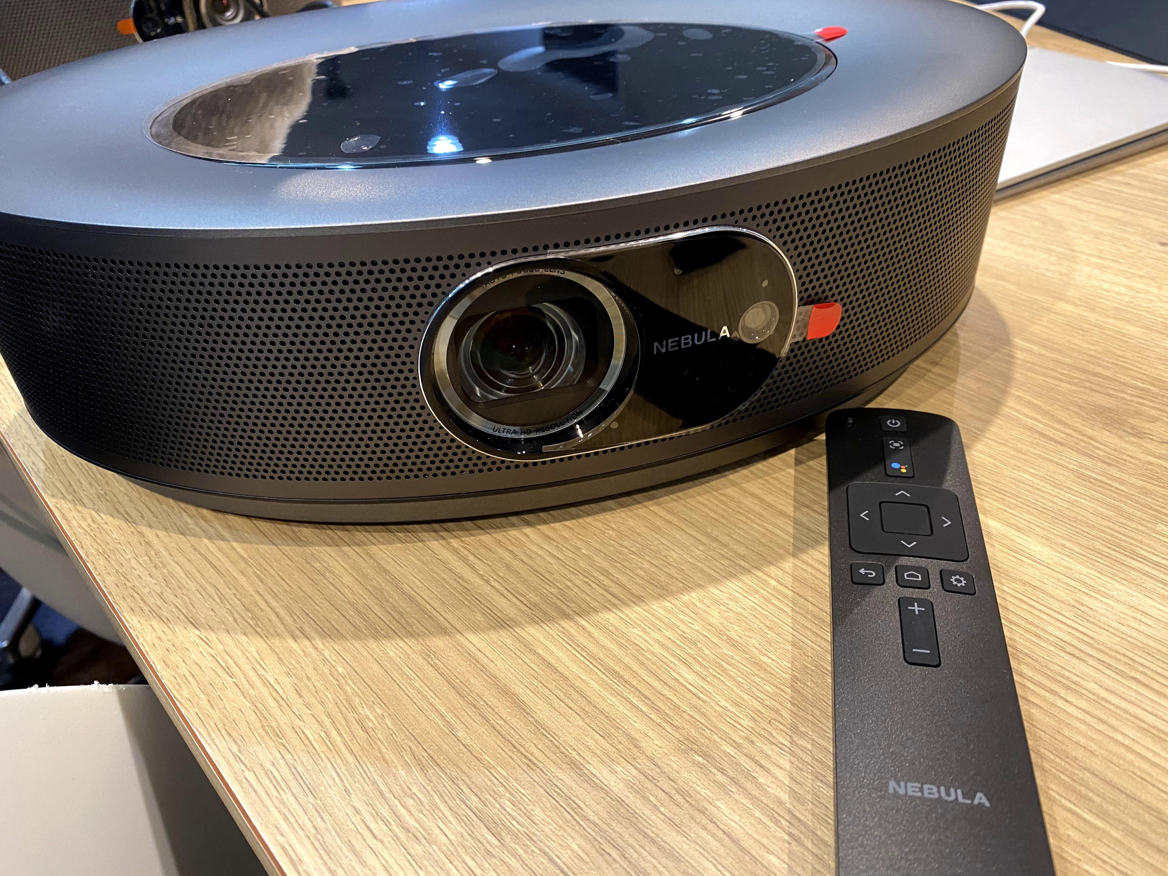 モバイル・スマートプロジェクター【 アンカー(Anker)の「Nebula」】比較