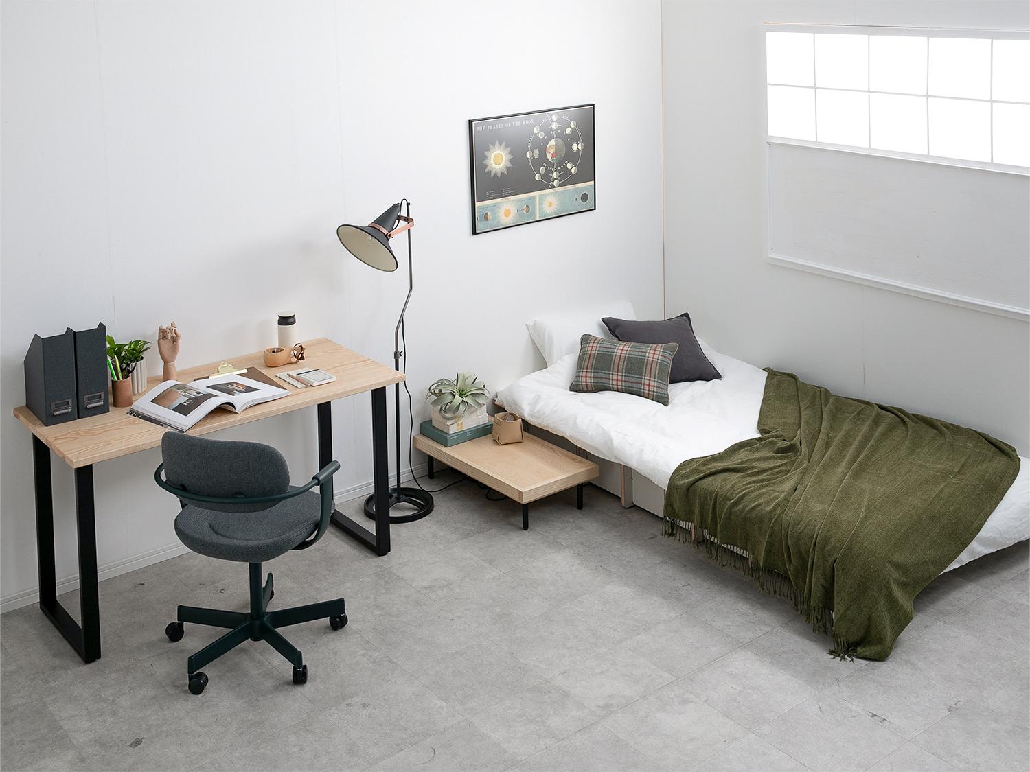 フロアランプで 寝室をセンスよく