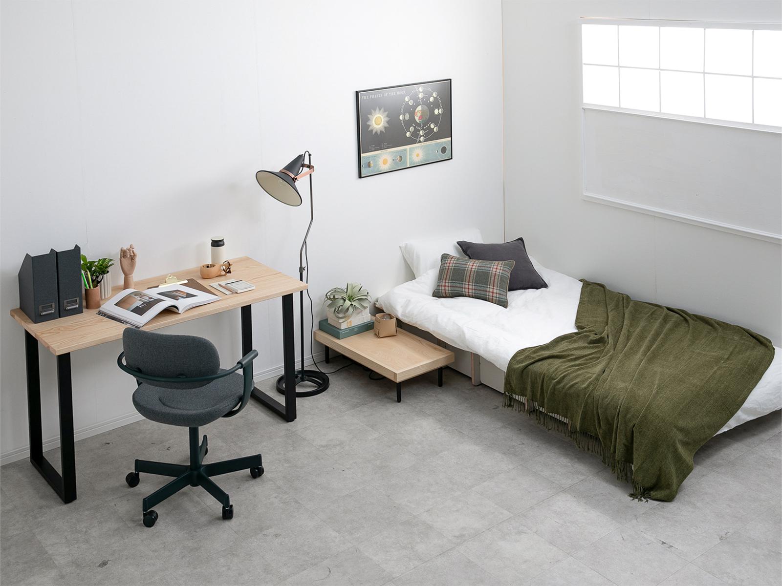 フロアランプで 寝室をセンスよく