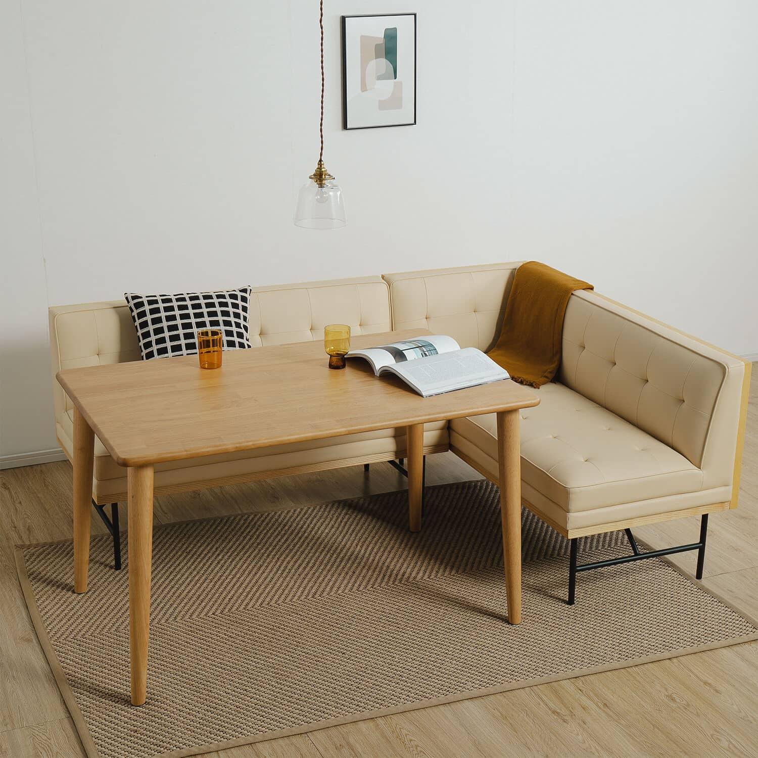 低い家具を使って広々としたお部屋に