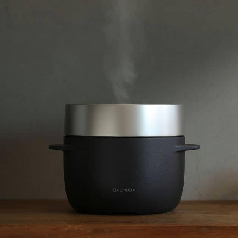 バルミューダ炊飯器は下取りありのレンタルで