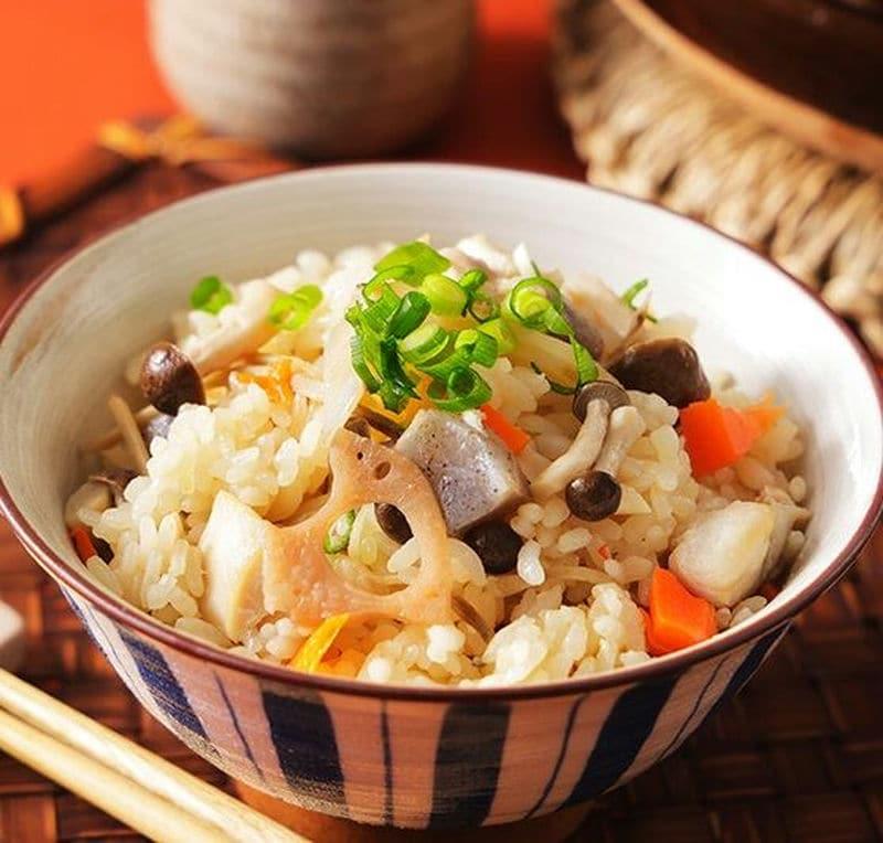 五目炊き込みご飯炊飯器3合人気レシピ