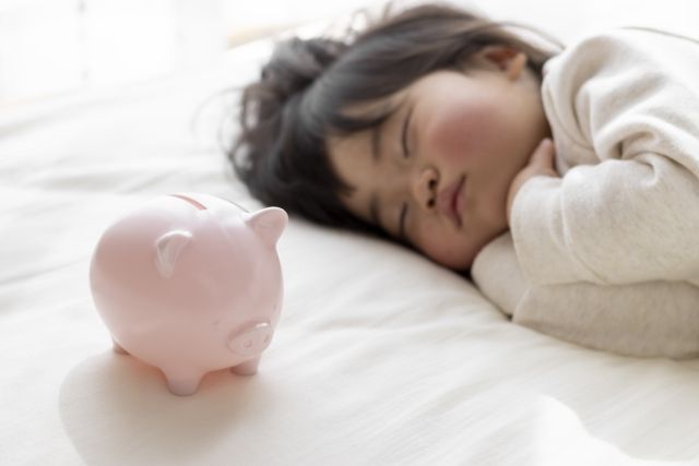 三人家族の生活費にかかる赤ちゃん