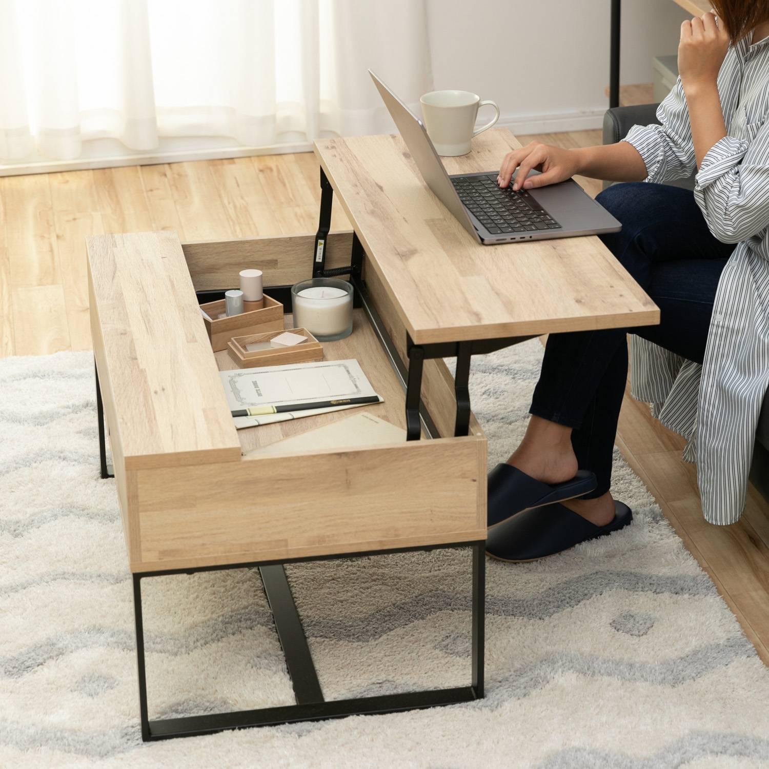 コンパクトな部屋に便利な1台2役のリフティングテーブル