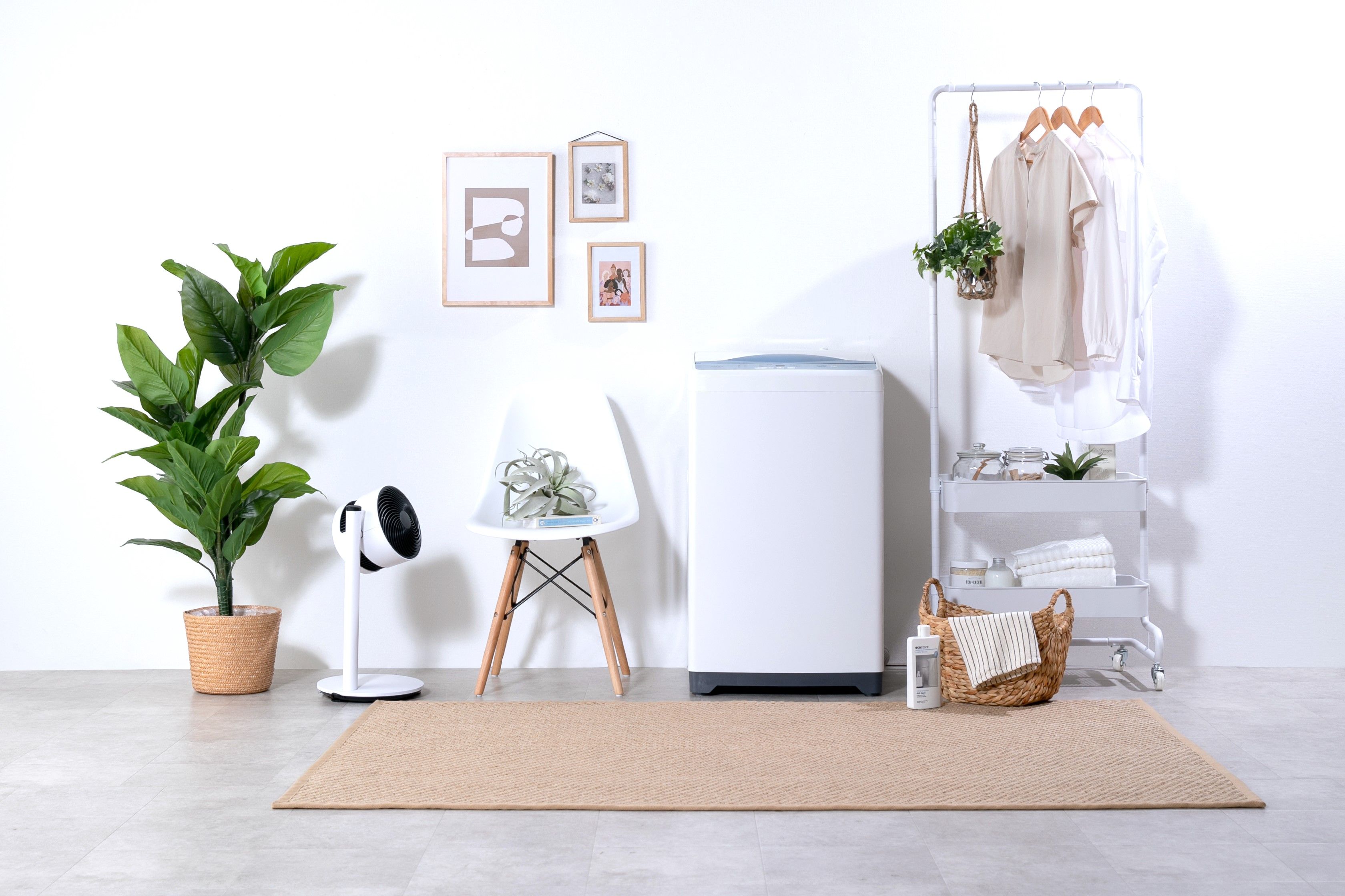 女子の白い部屋をおしゃれにする家具と家電のレンタル・サブスク