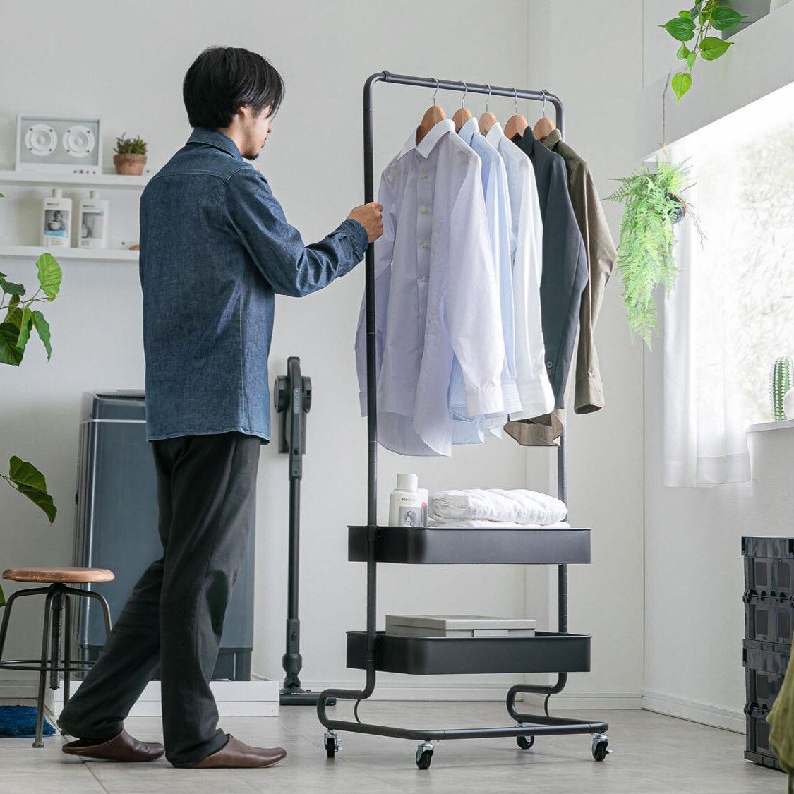 部屋干しをかっこよくする家具と家電のレンタル・サブスクCLAS