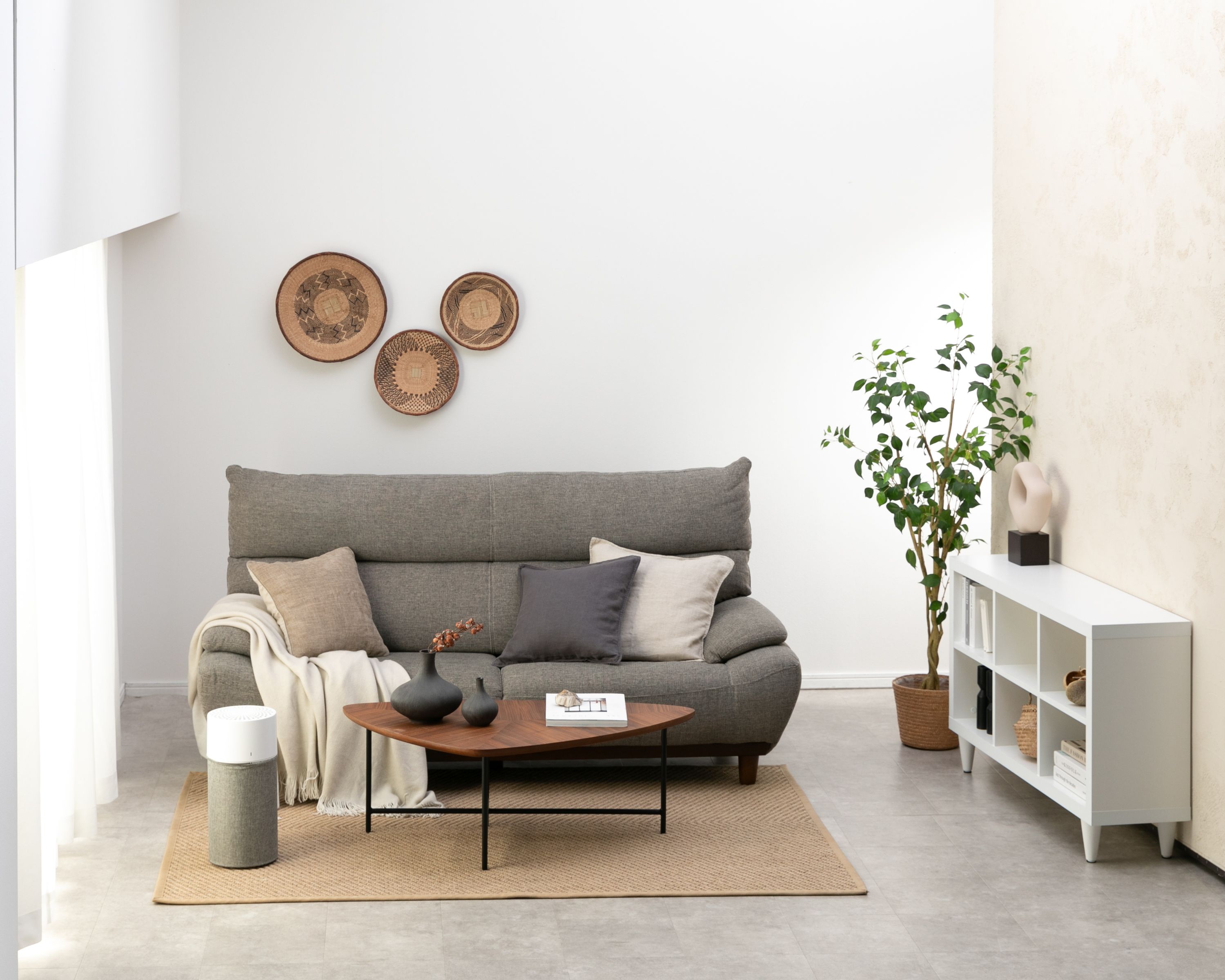 狭い一人暮らしでもソファがあるメリット　おしゃれで垢ぬけた部屋になる