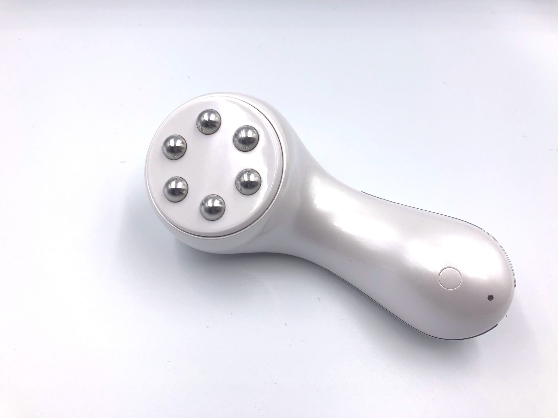 ems は顔 に危険性がないと論文で検証