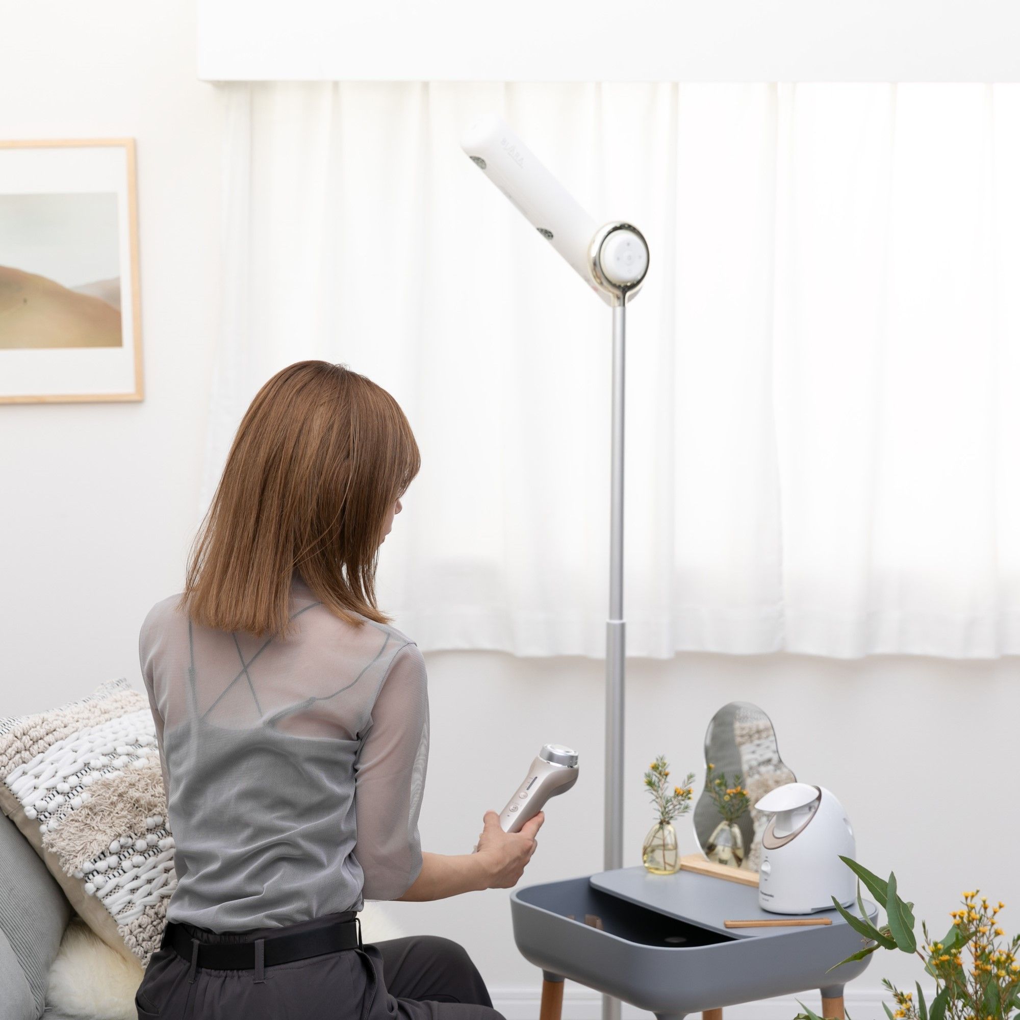 家電 レンタル東京のCLASで借りれるBISARA ハンズフリースタンドヘアドライヤー