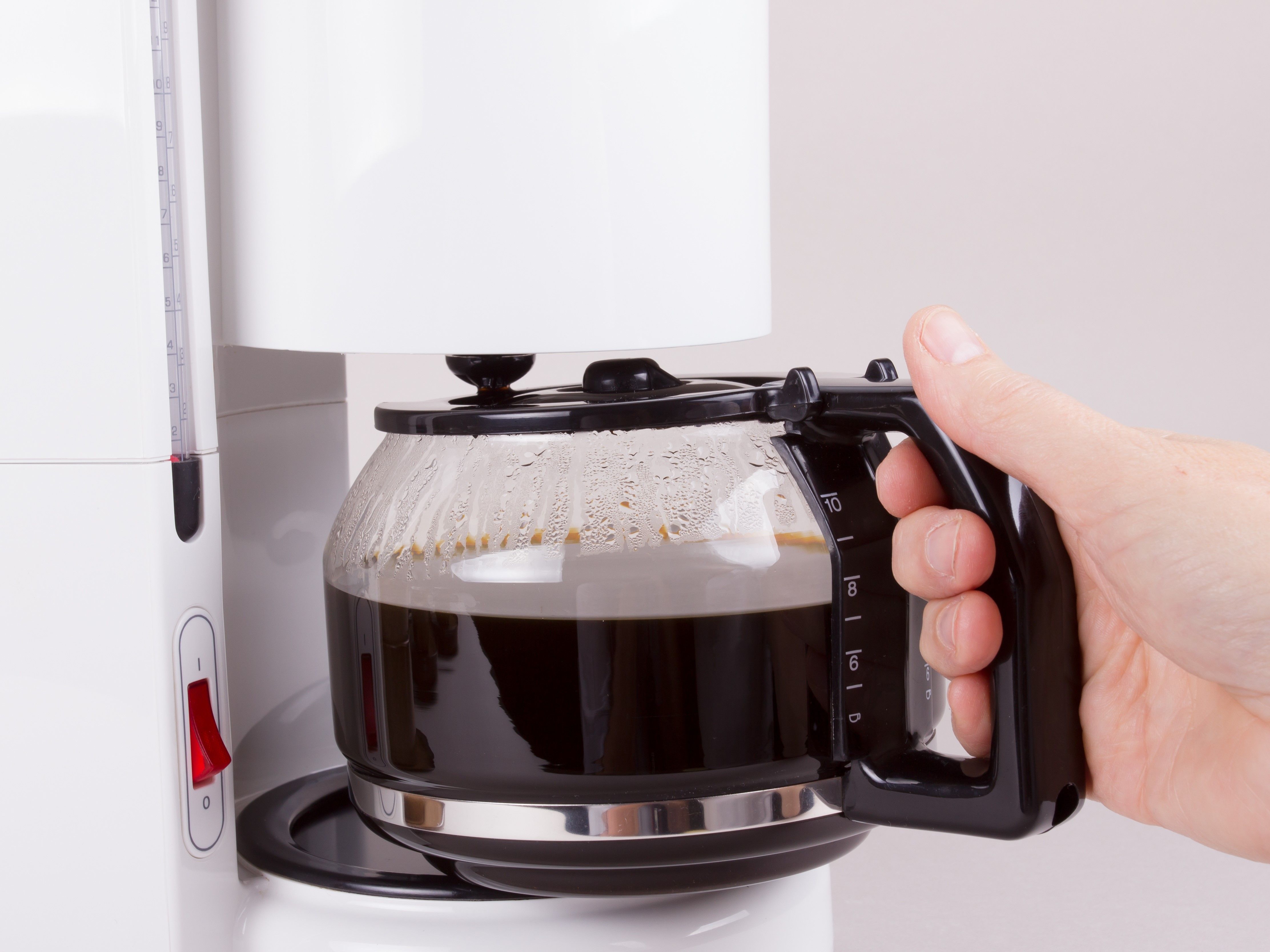 コーヒーメーカー ドリップ式にはサーバーがステンレス製とガラス製の2タイプ