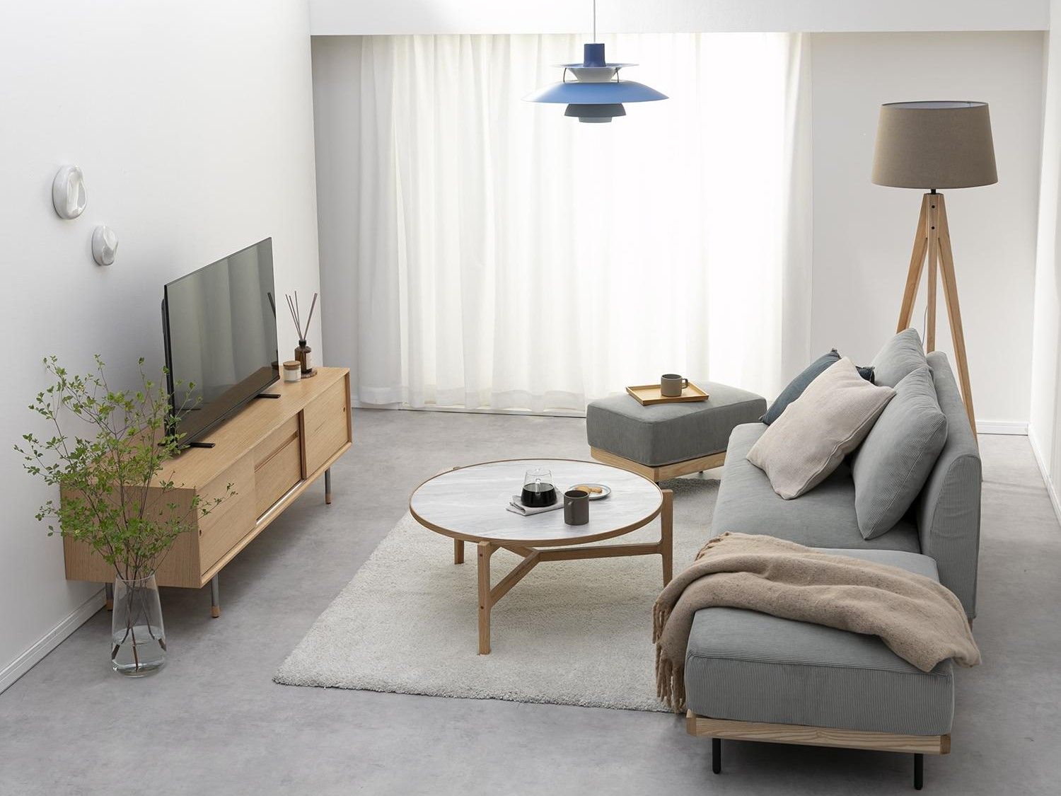 ナチュラルな風合いが魅力のNOWHERE LIKE HOME キスト テレビボード