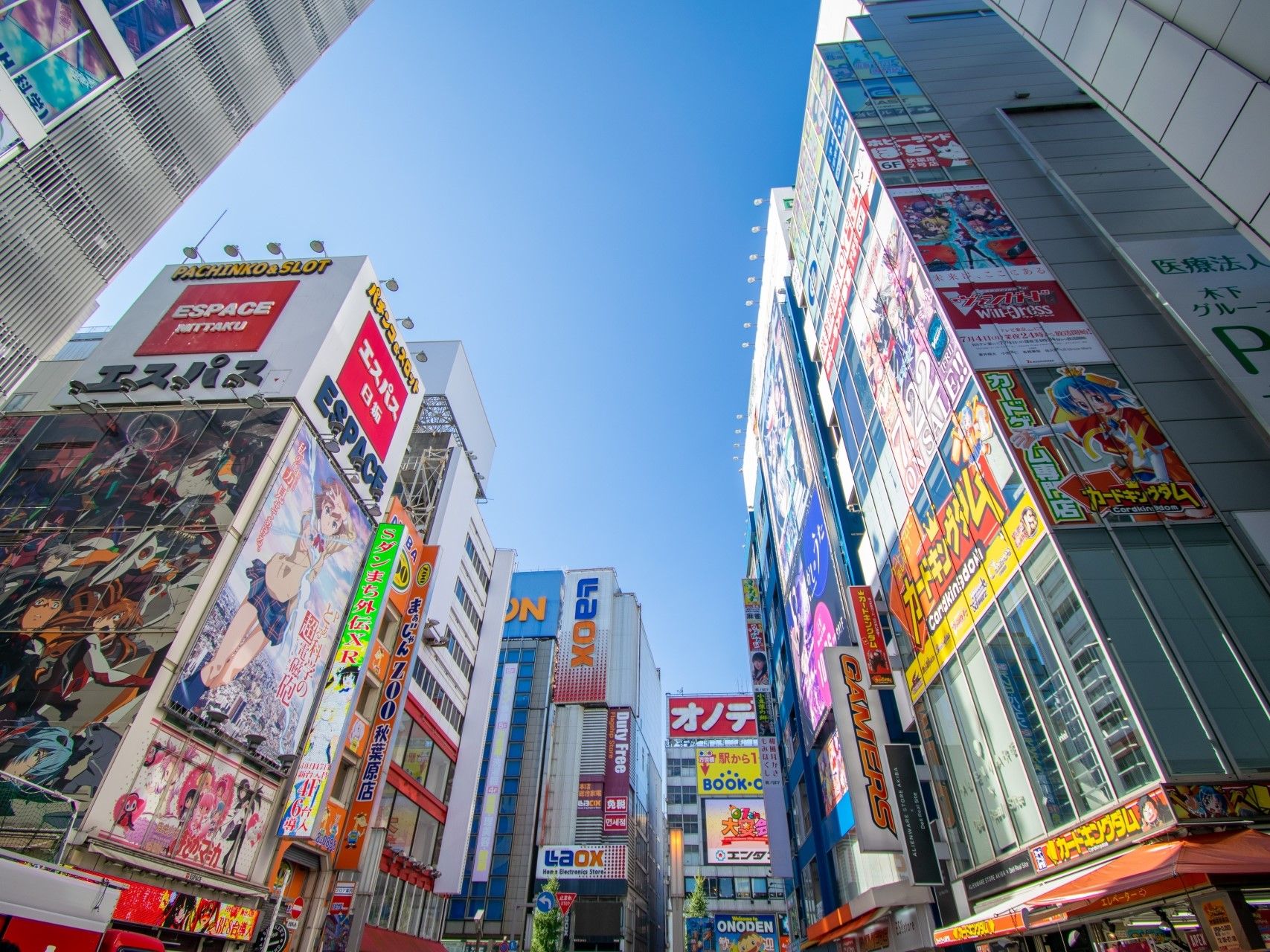 家電を安く買える場所は量販店やネット通販など