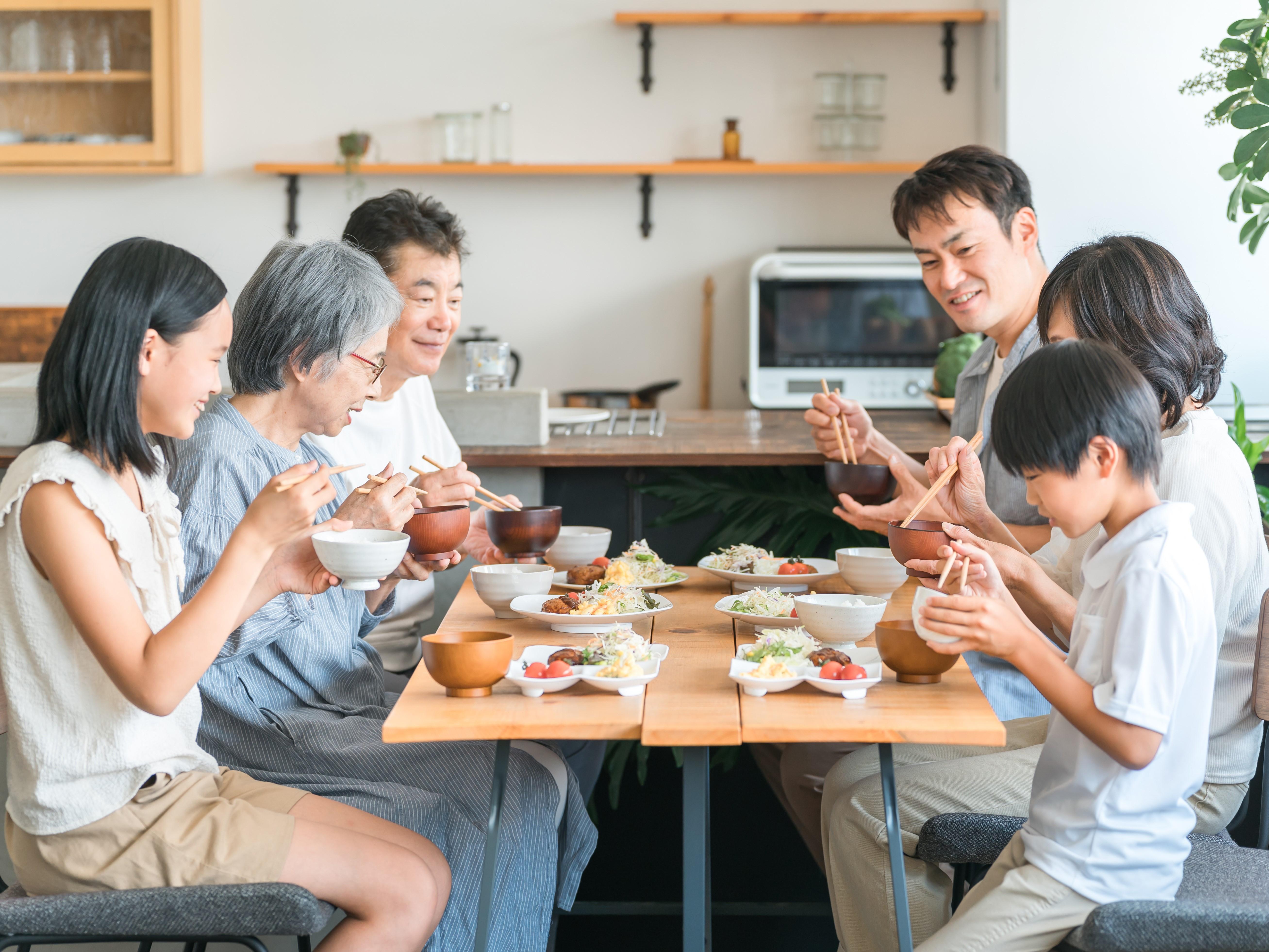 ダイニングテーブルセット 人気 大きさ