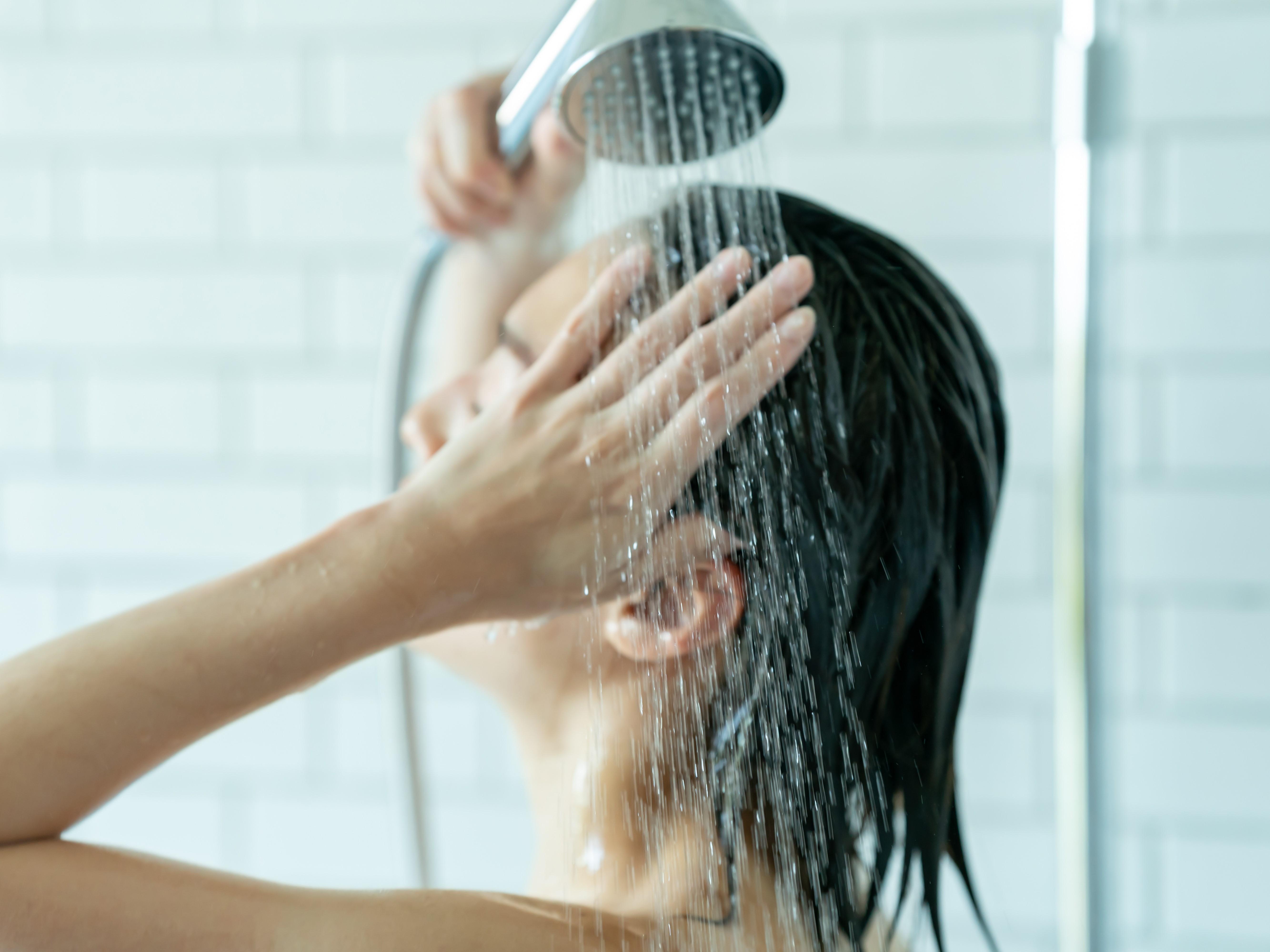 シャワーヘッドの美容効果で素肌も髪ももっと健やかに