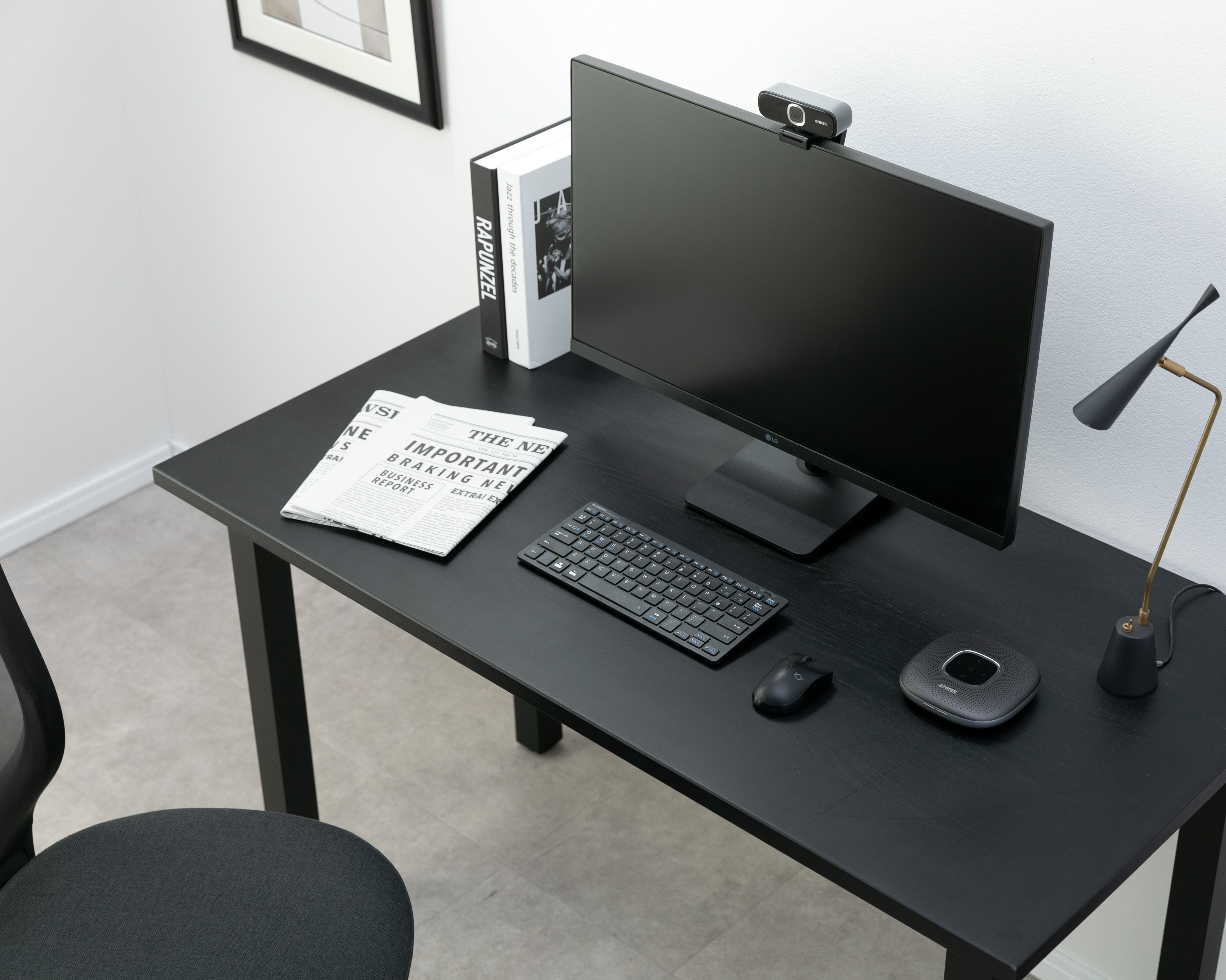 デスク環境を変える、モニターとキーボードの最適な位置