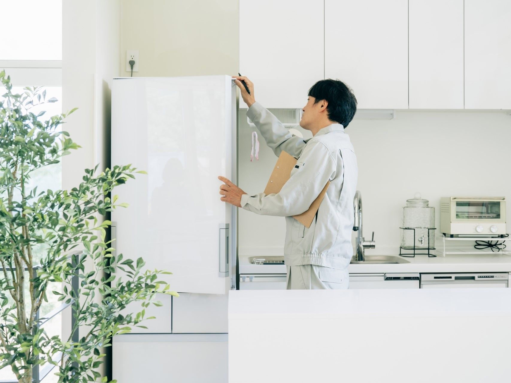 正しい手順を知って冷蔵庫を安全に動かそう