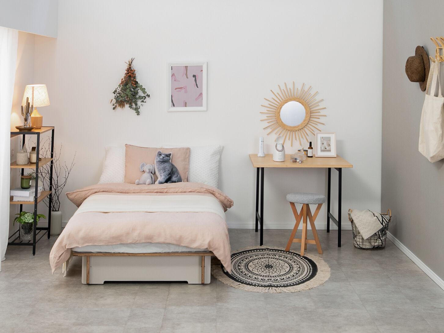 暮らしに合わせて交換できる家具と家電のレンタル・サブスククラスのベッドがある部屋