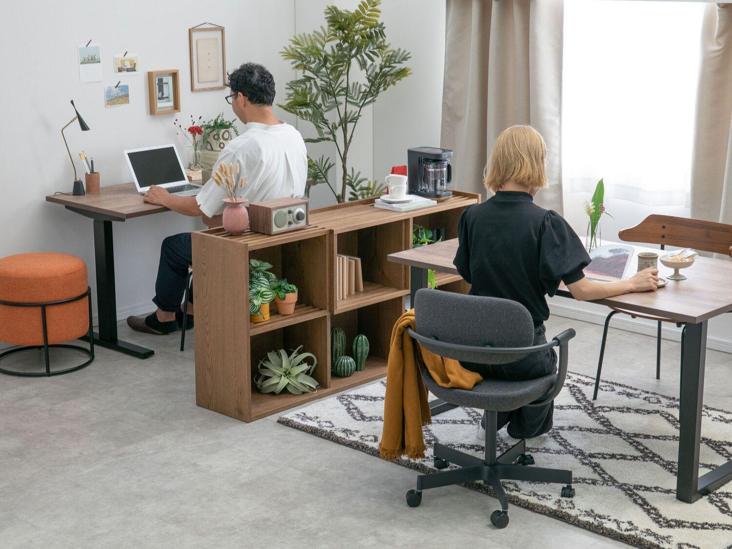 8畳ダイニングキッチンで在宅ワーク　2人暮らしのテレワークの場合のテレワークのレイアウト