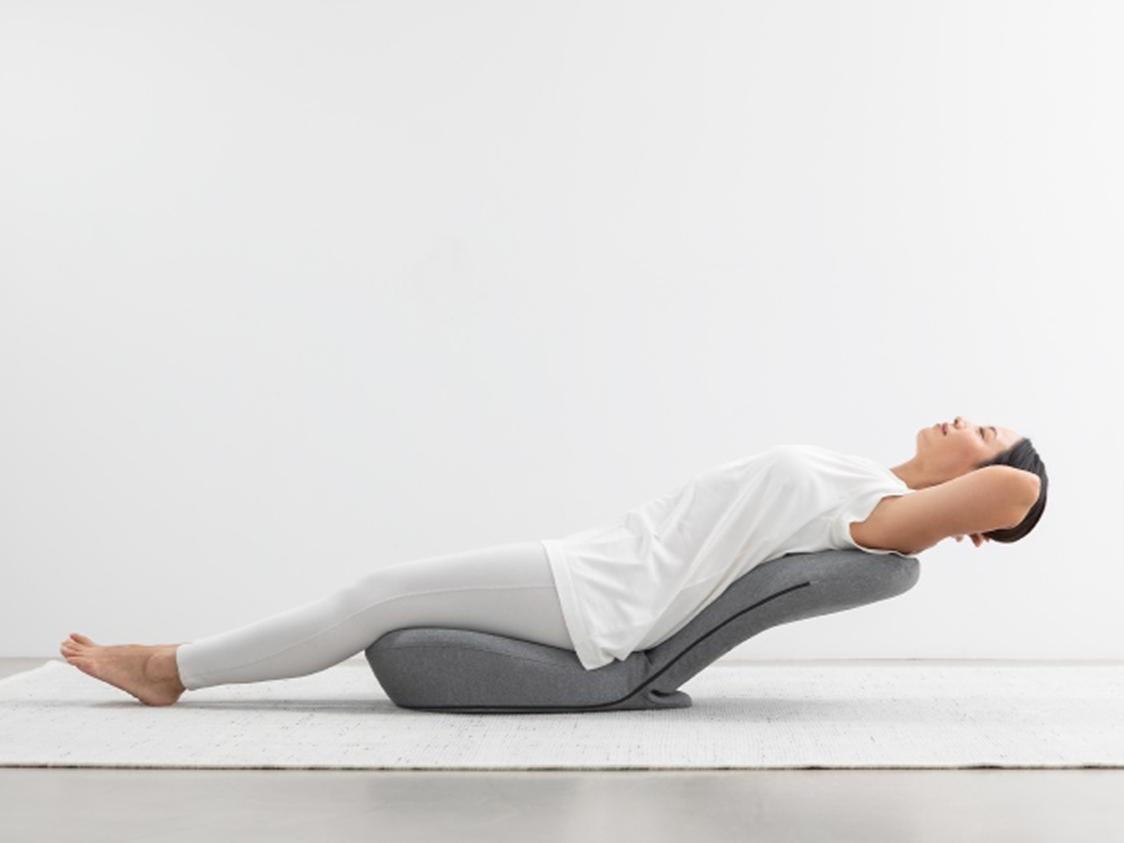 くつろぎが変わる！座椅子のリクライニング機能