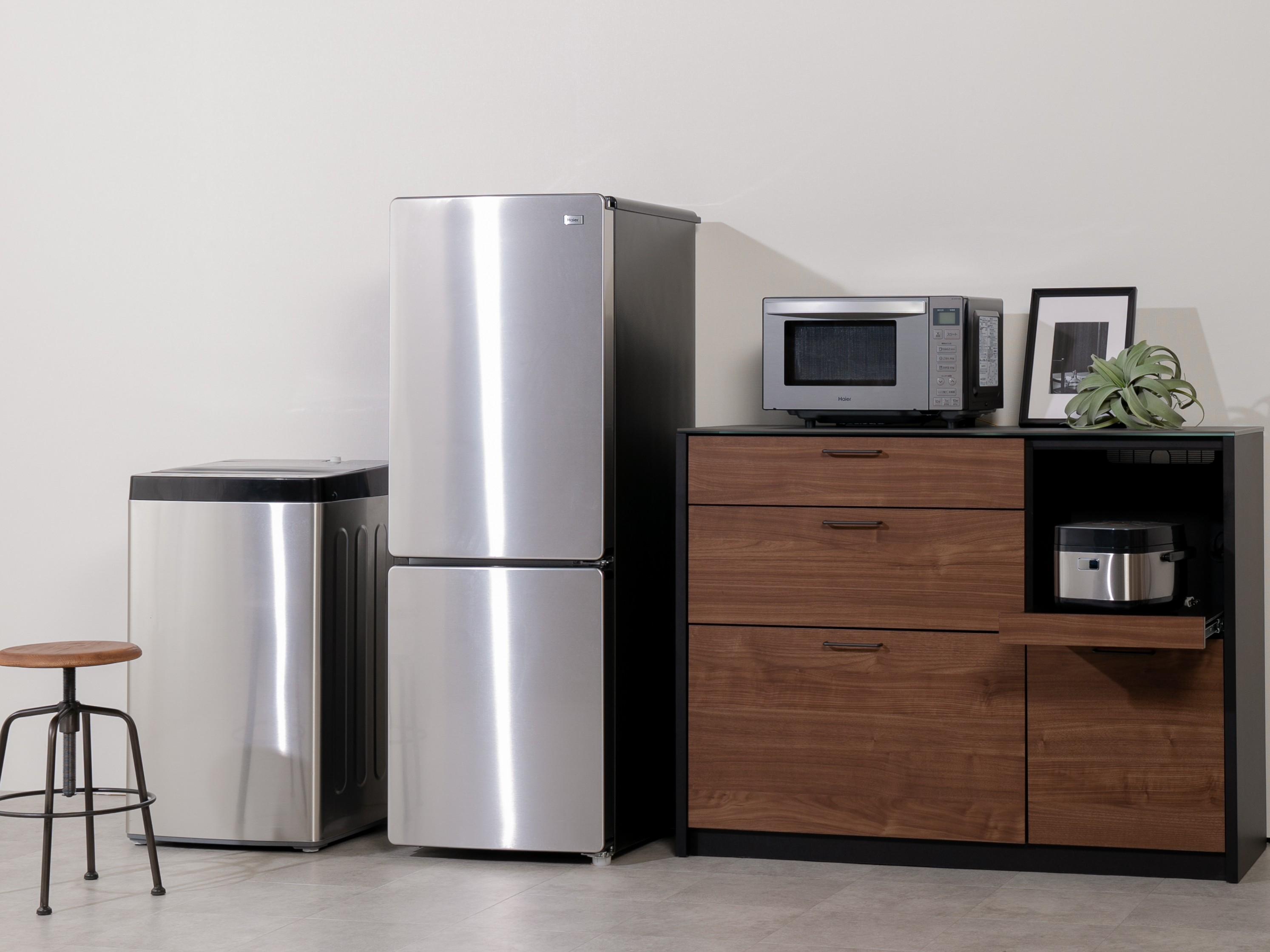 引っ越しのたびに手放す手間がない　家具のレンタル・サブスククラスで借りた家具と家電