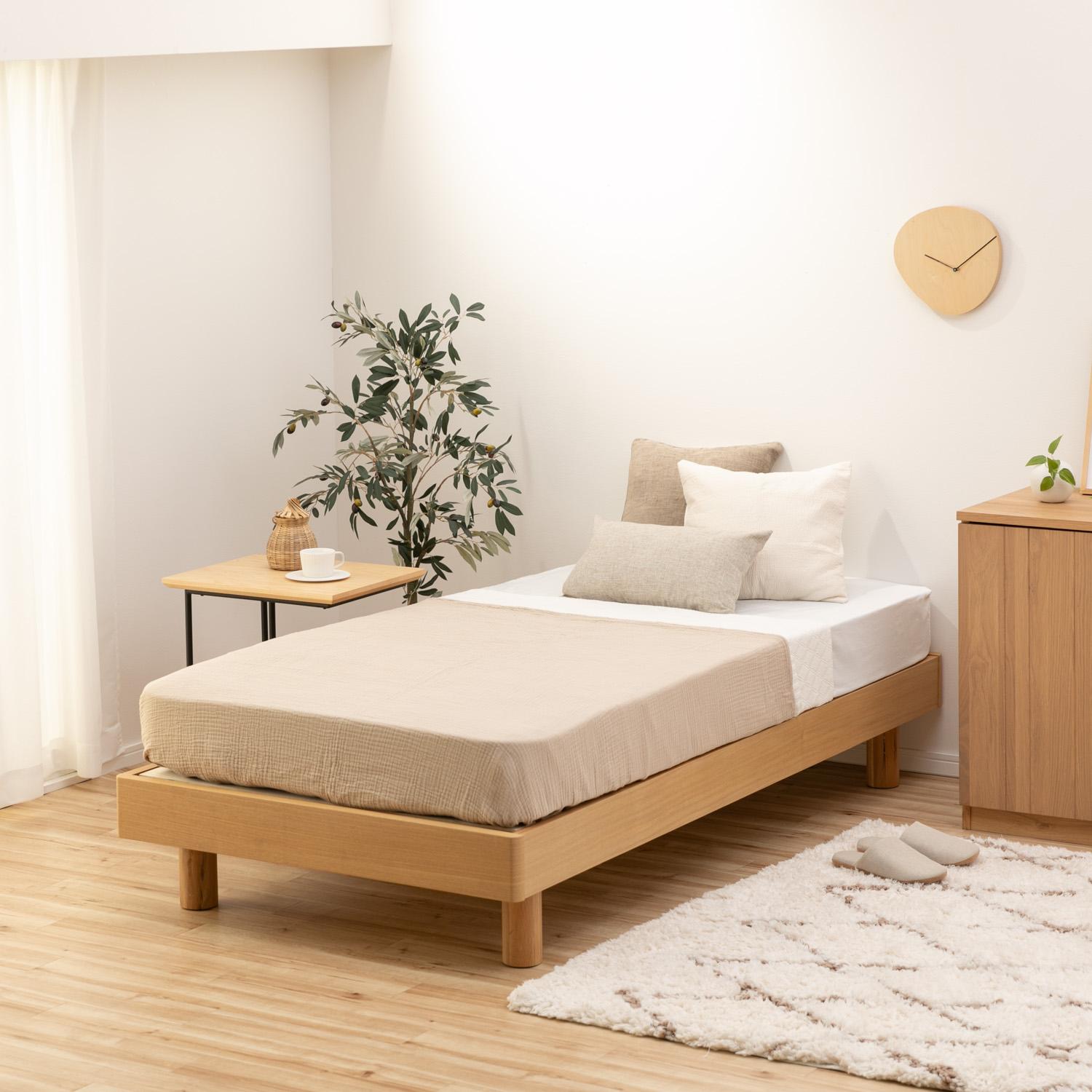 2段階で高さが変えられるローベッドフレーム ラスク ベッドフレーム