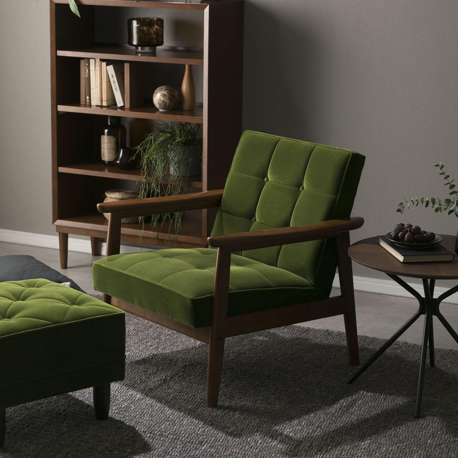 カリモク60 Kチェアは日本の住宅空間に最適なコンパクト設計