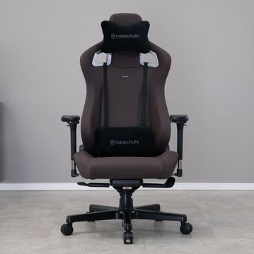 noblechairs EPIC ゲーミングチェア