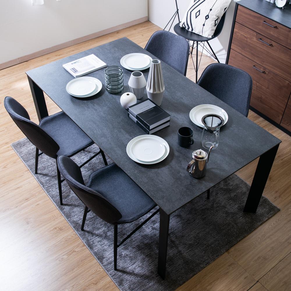 グラナダ ダイニングテーブル 幅150×奥行80×高さ72cmのレンタル