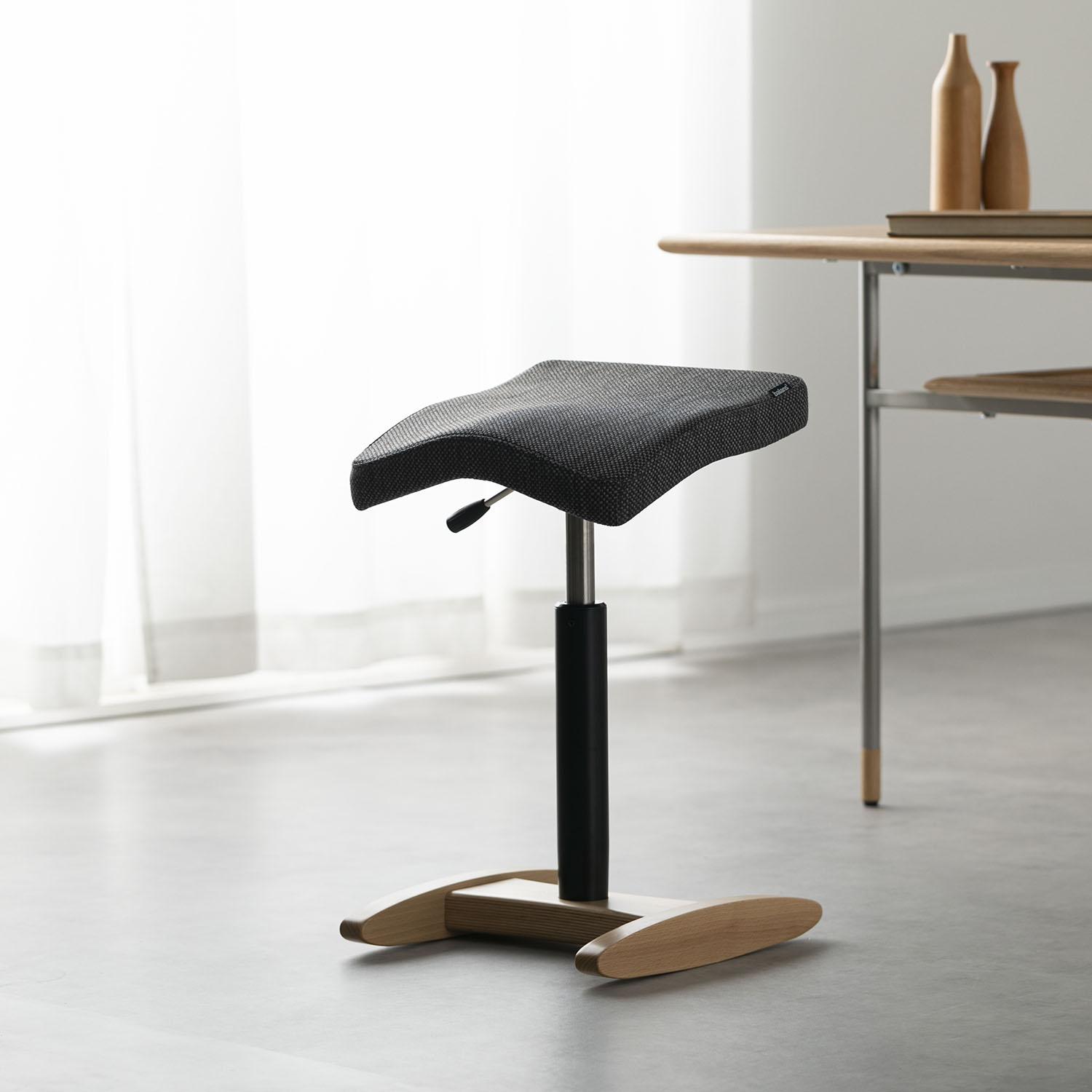 BALANS LAB バランス シナジー 腰痛対策チェア 幅33×奥行35.8×高さ48.5