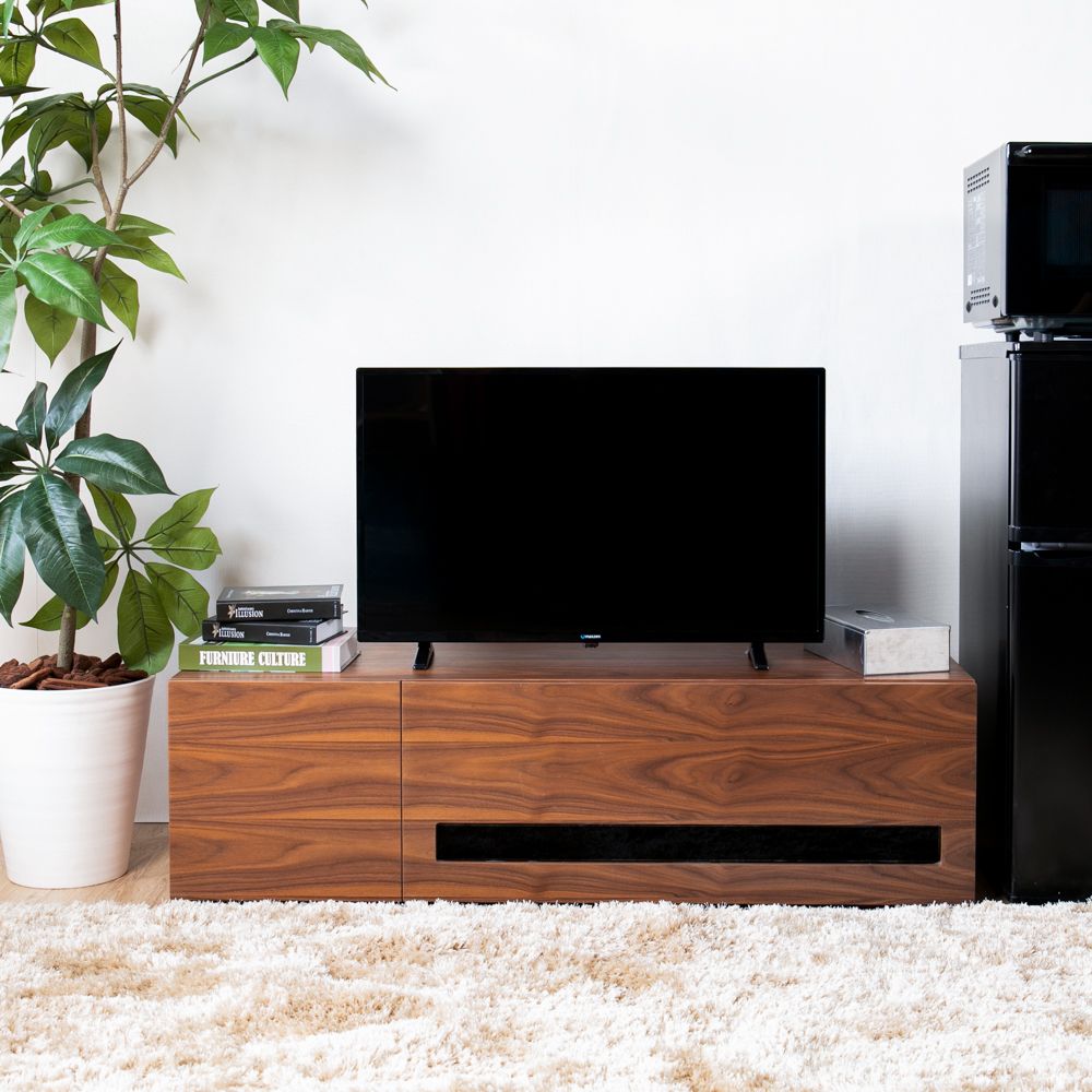 上品な木目調が人気のテイストを選ばないテレビボード