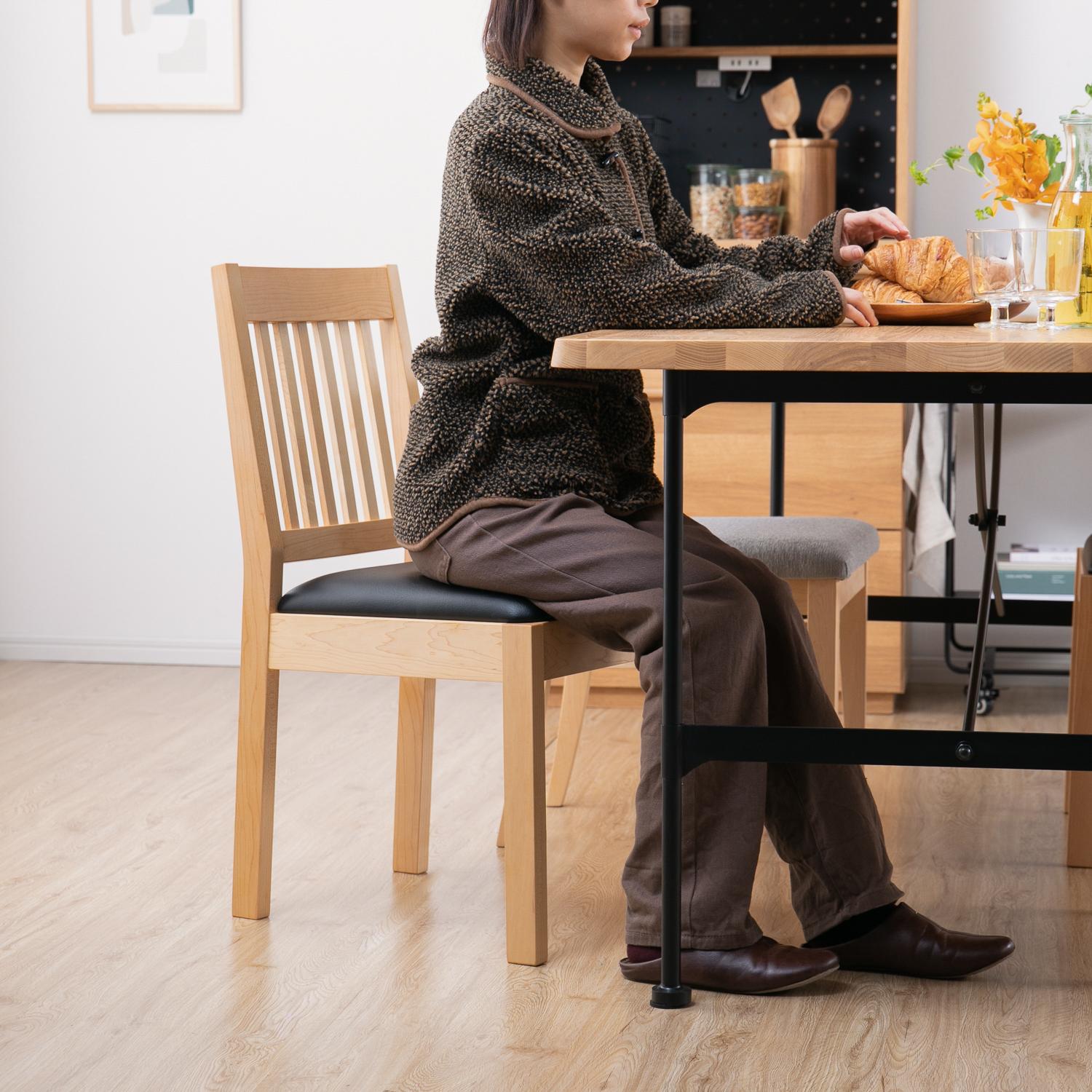 CLASSE リーブス ダイニングチェア W43.4×D50.4×H84cmのレンタル