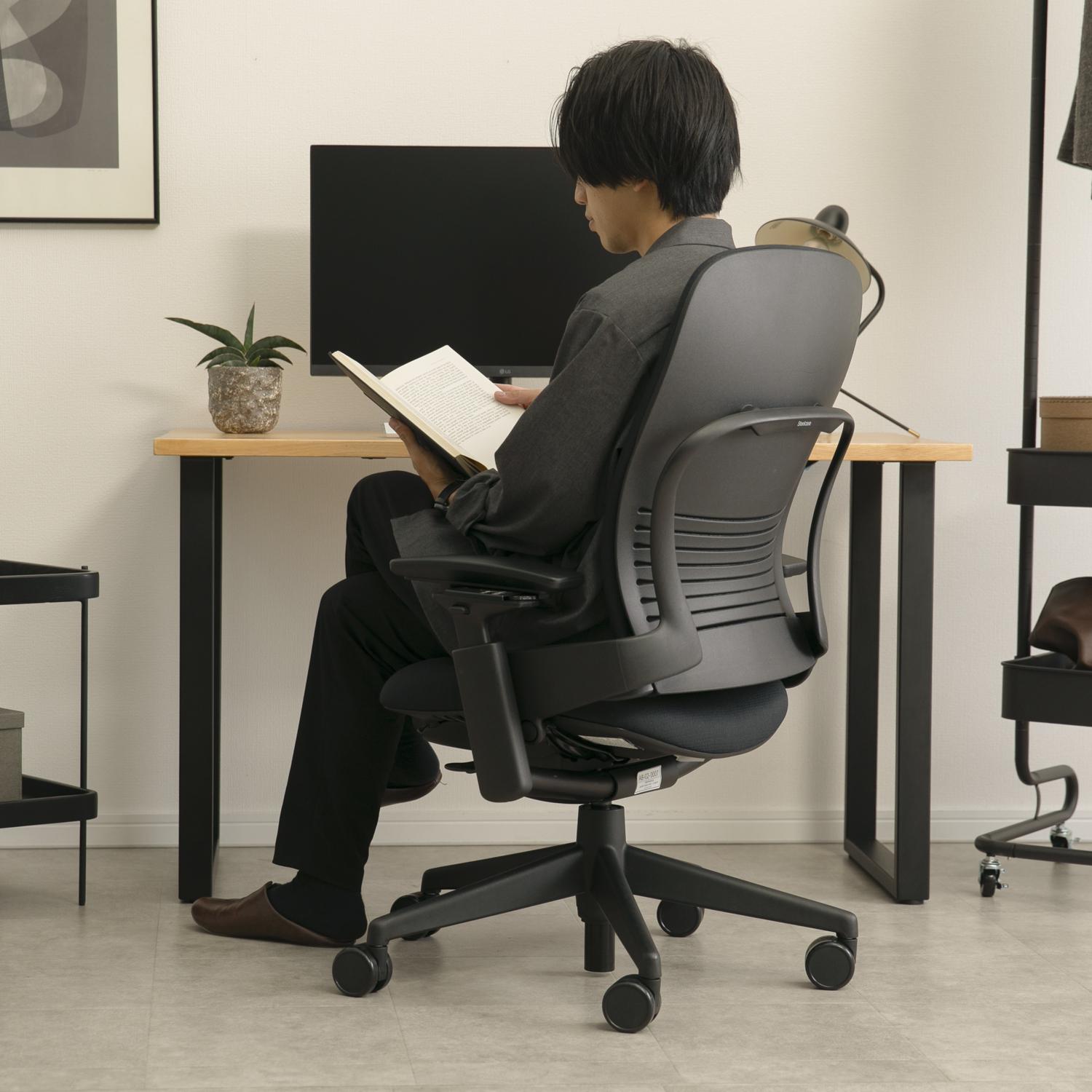 Steelcase リープチェア Steelcase Leap Chair ひじ付き Steelcase / スチールケースのレンタル