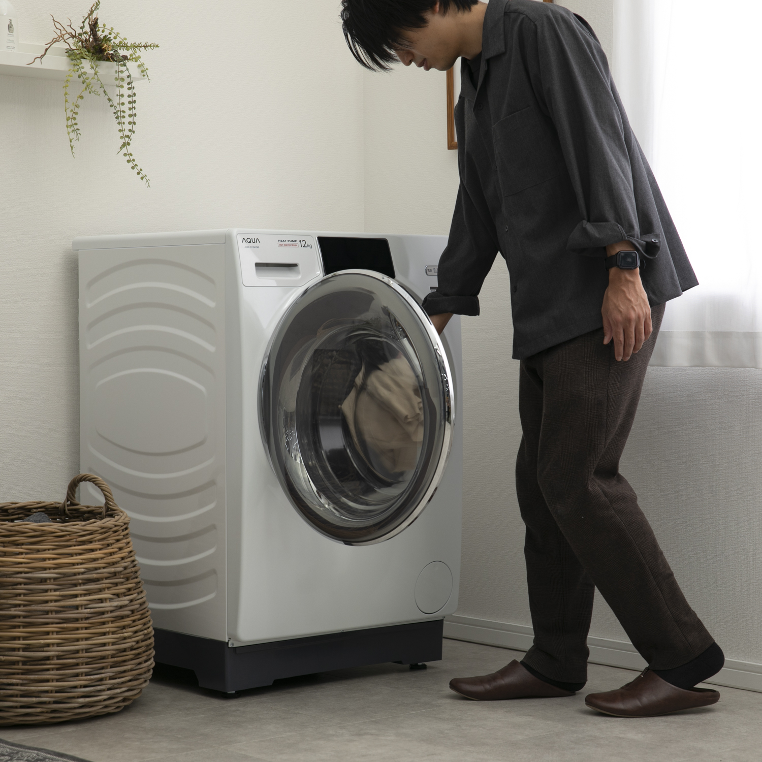 ファミリーの洗濯機のおすすめランキング2位AQUA まっ直ぐドラム洗濯12kg/乾燥6kg