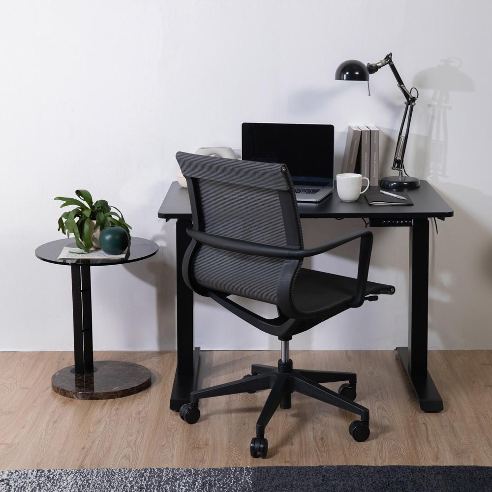 Venezia サイドテーブル スモークカラーガラス／マットブラック Boconcept Venezia サイドテーブル