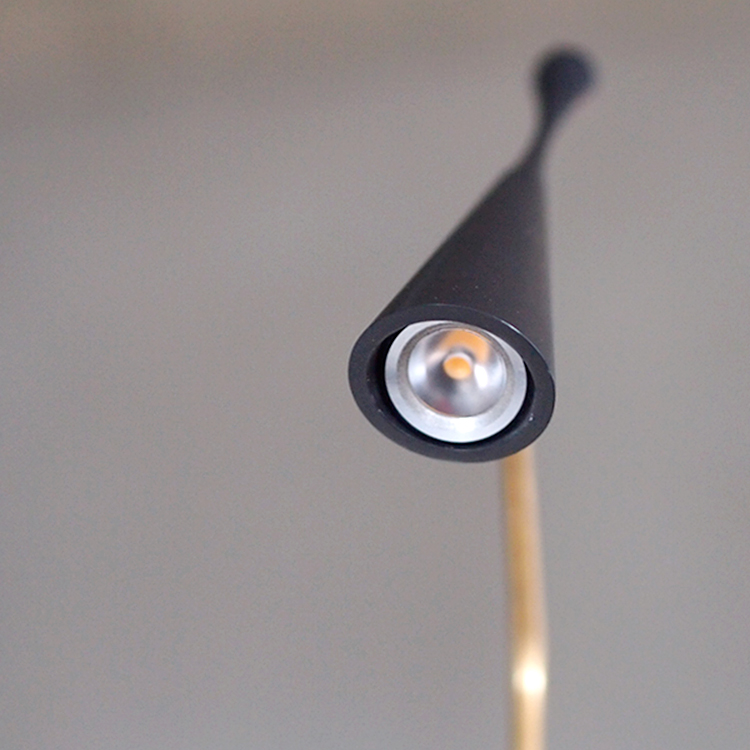 デスクライトのおすすめ光源　LED