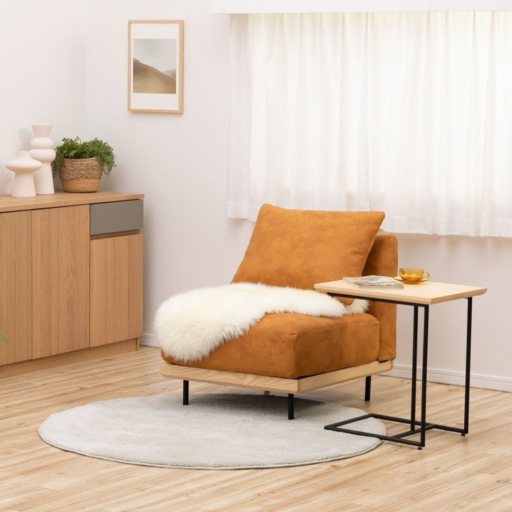 一人暮らしの部屋にフィットするシンプルな1人掛けソファ