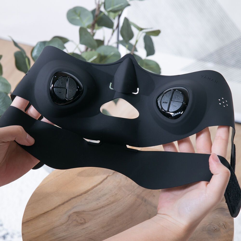 本当に効果のある美顔器 リフトアップならYA-MAN メディリフト 3Dマスク型美顔器