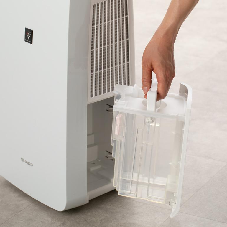 SHARP (シャープ) 冷風機能付き衣類乾燥除湿機 W31.5×D23.5×H57.5cm 