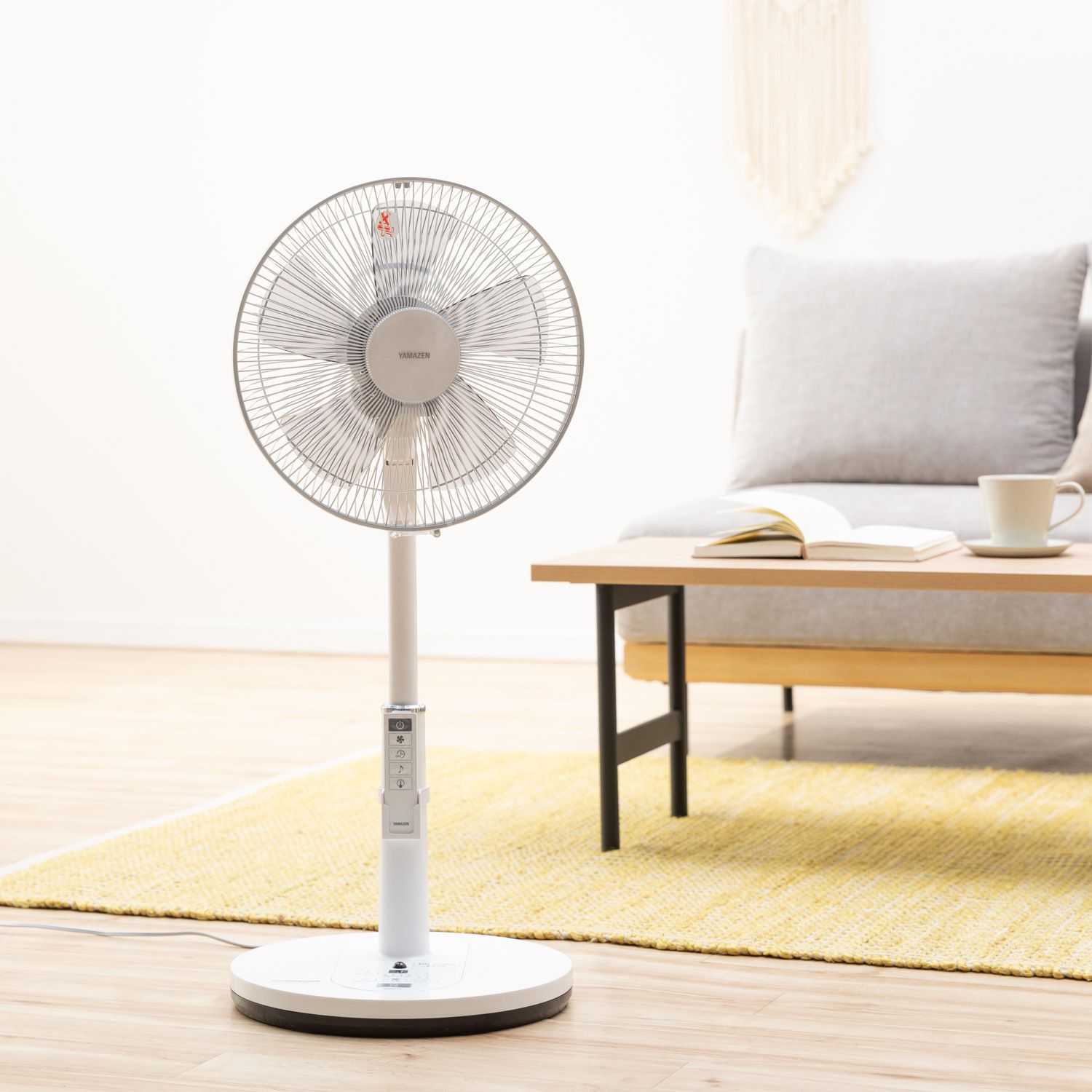 一人暮らしの家電温度センター付き DCモーター扇風機