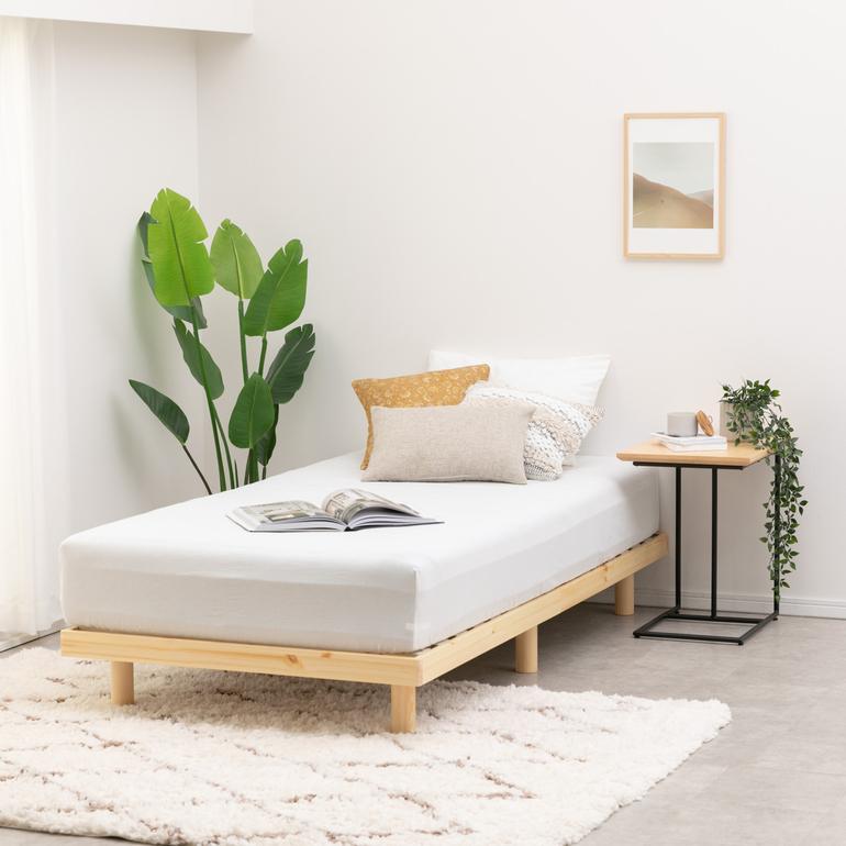 部屋をすっきり見せるヘッドレス　低いすのこベッドフレーム