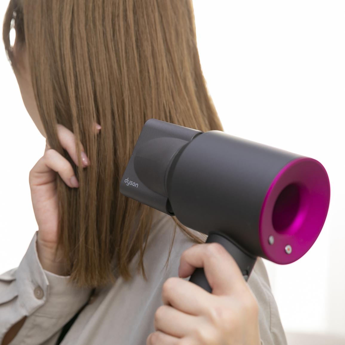 トゥルントゥルン髪を叶えるDyson Supersonic Shine ヘアドライヤー