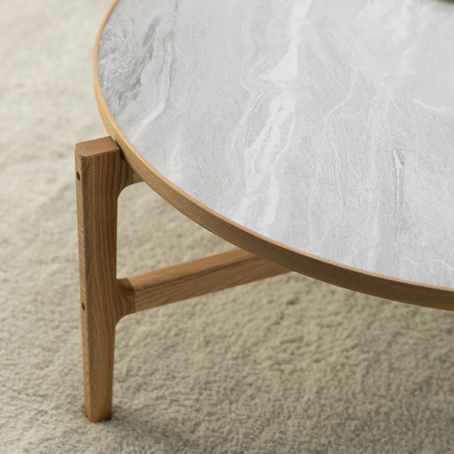 form クロッカス ラウンドテーブル Lサイズ form / フォームのレンタル