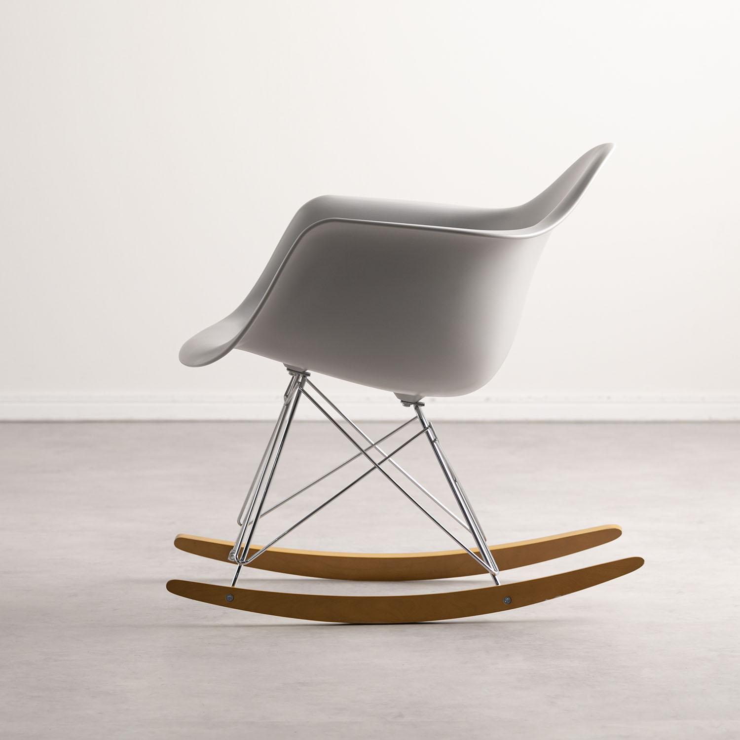 大阪市淀川区•引取限定 vitra ヴィトラ イームズチェア① グレー