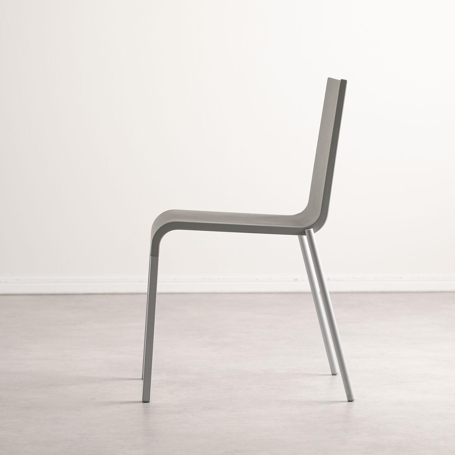 定価総額244,200円 vitra 03 ヴィトラ03 合計4脚 03 ゼロスリー / ベーシックダーク(座) × ブラック(脚)Vitra（ヴィトラ